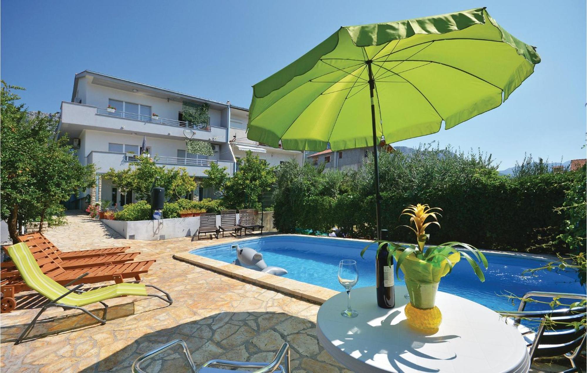 Amazing Apartment In Kastel Sucurac With Kitchen Kastela Exterior photo